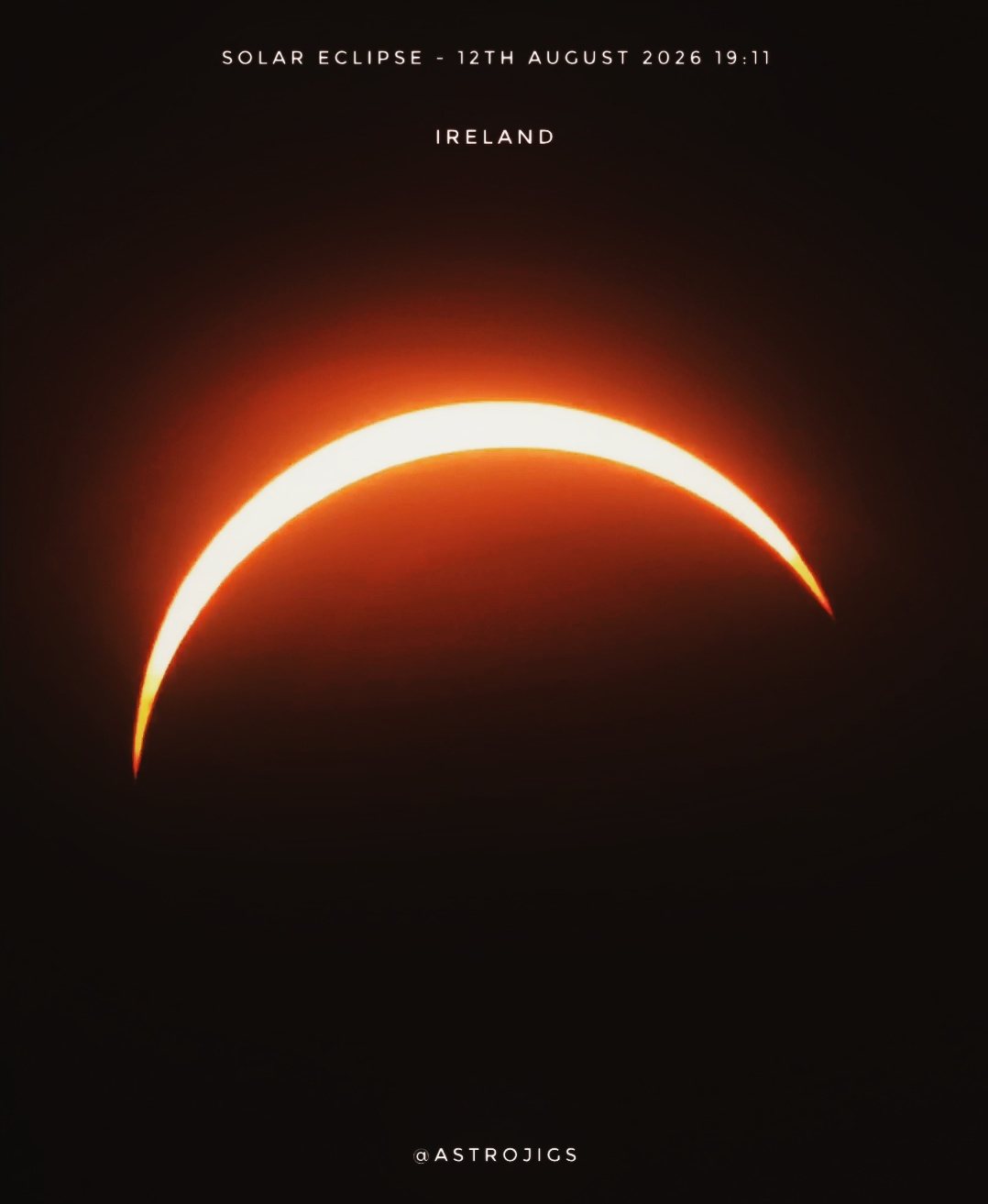 Solar eclipse., 19:11 IST — Around maximum. A sliver of photosphere, low over the western horizon.